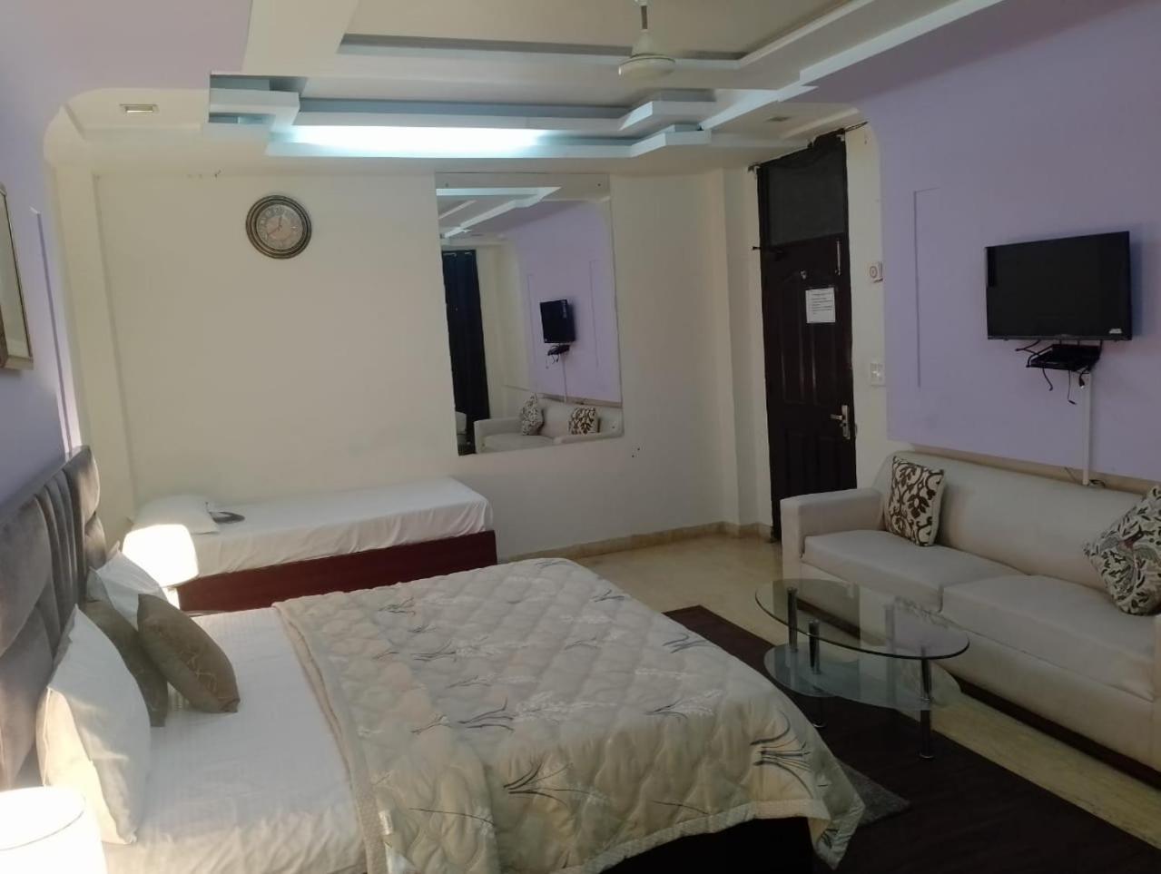 Star Inn Delhi Zewnętrze zdjęcie