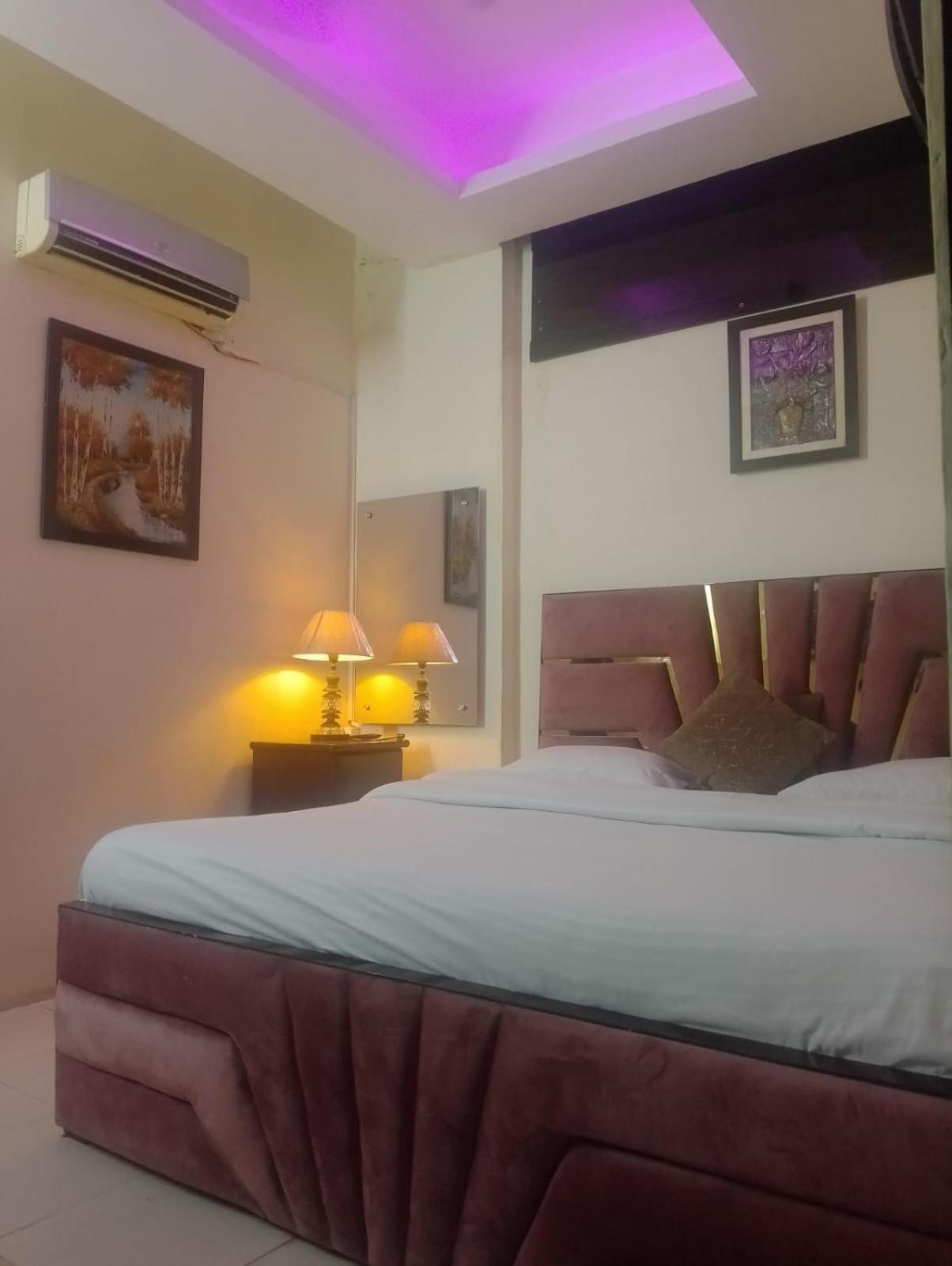 Star Inn Delhi Zewnętrze zdjęcie