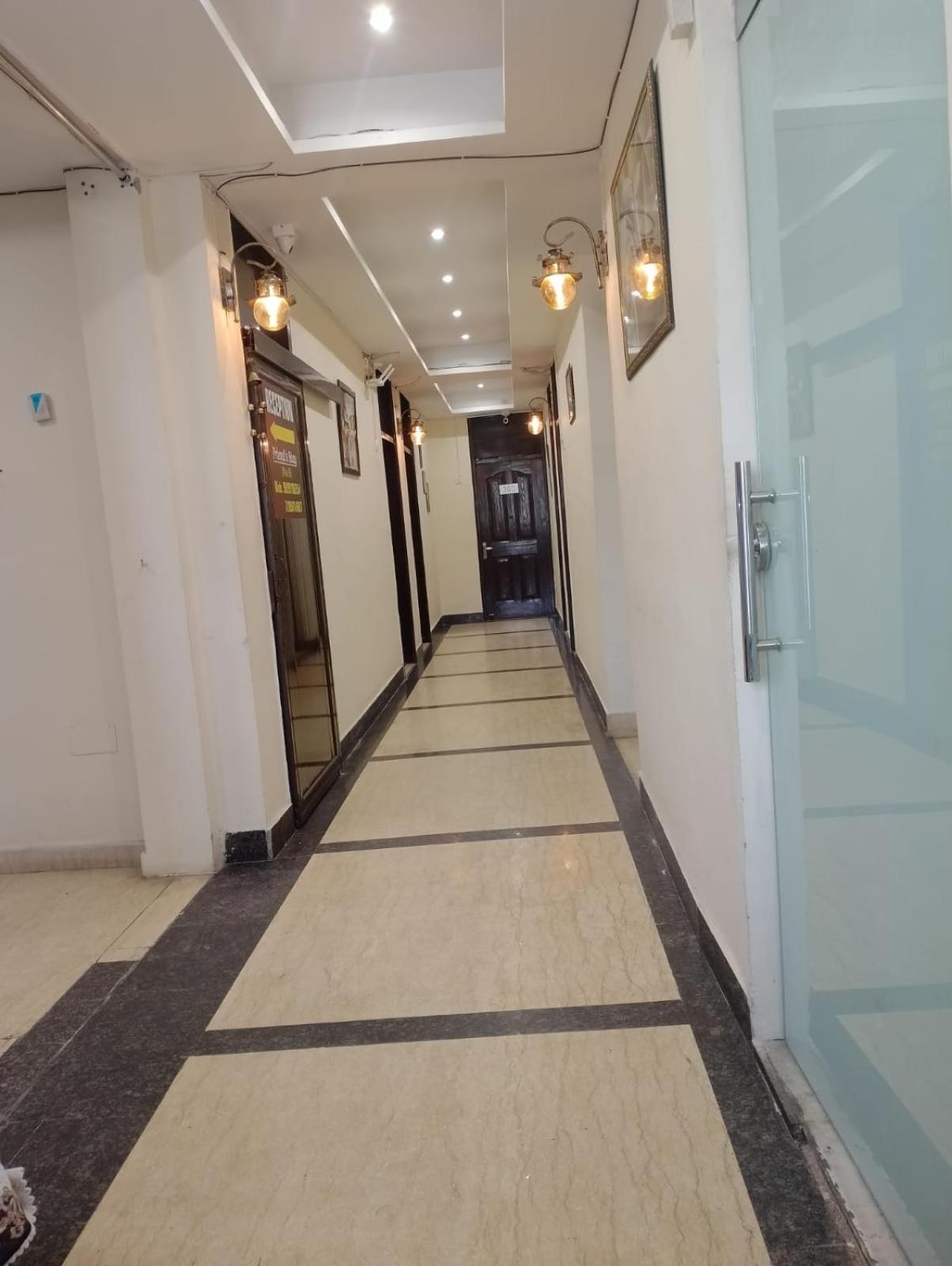 Star Inn Delhi Zewnętrze zdjęcie